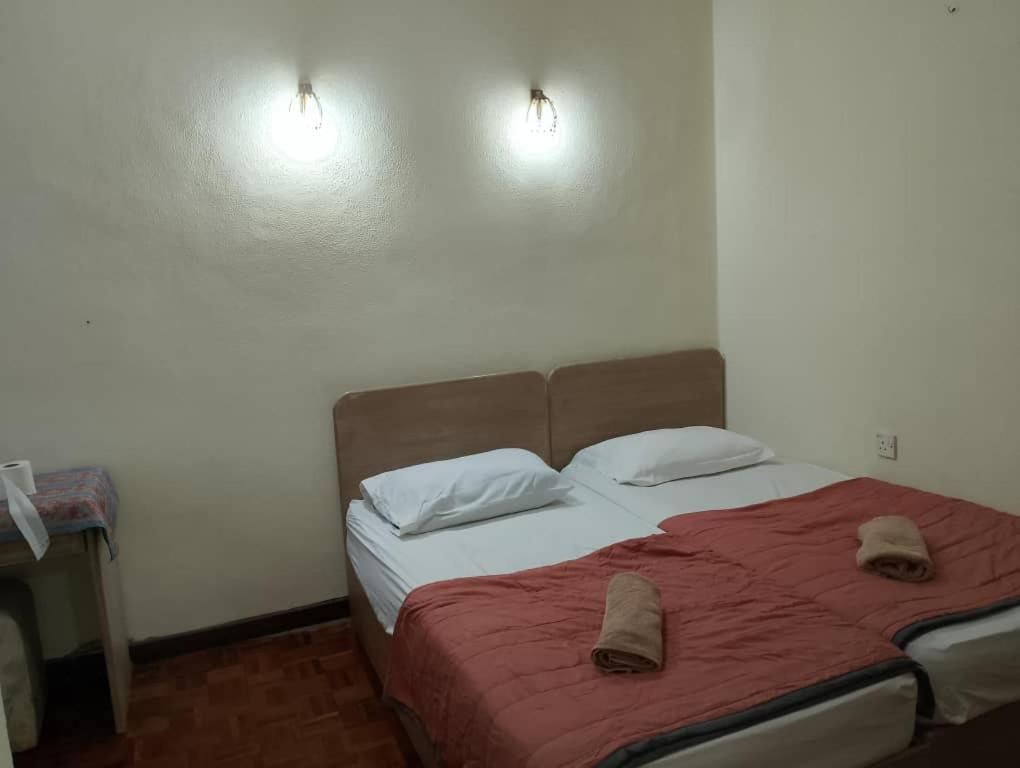 Home Stay Bayu Emas Appartment, Batu Feringgi Exteriör bild